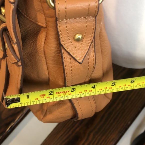 VINCE CAMUTO Tumbled Brown Leather Messenger Strappy Tote Crossbody Shoulder Bag - Picture 17 of 17